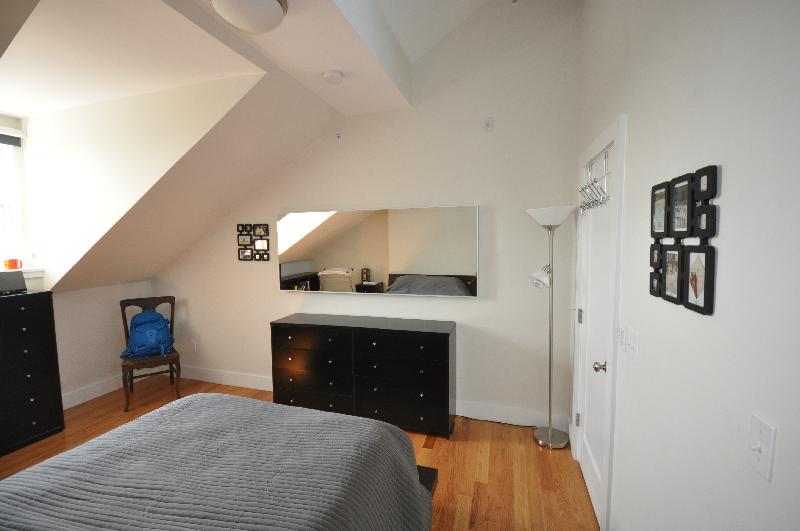 658 Massachusetts Ave, South End