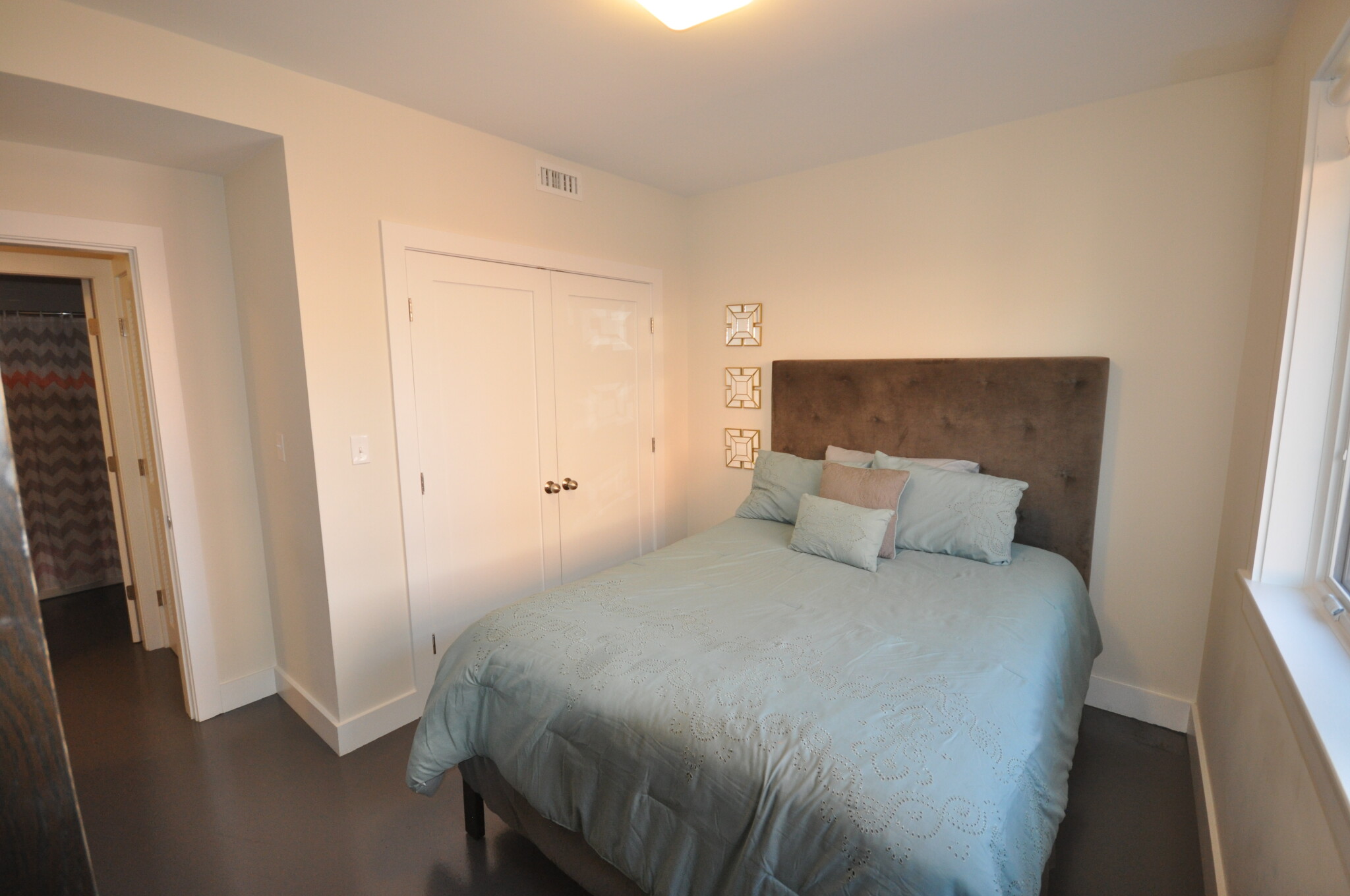 659 Massachusetts Ave, Roxbury