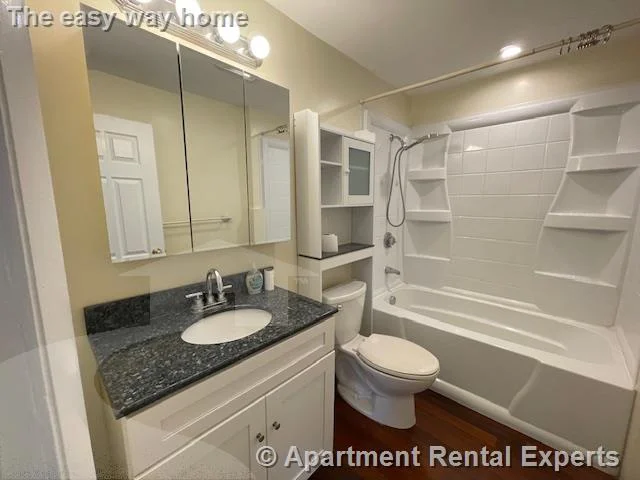 251 Central Ave, Medford Square