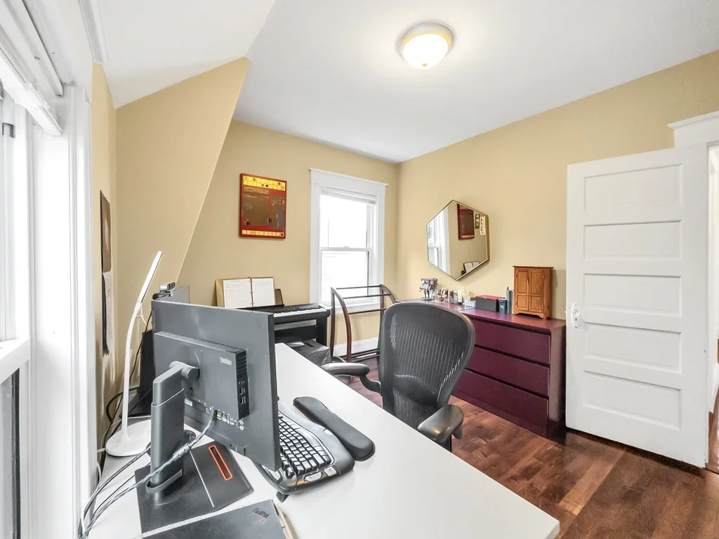 18 Alberta St, West Roxbury