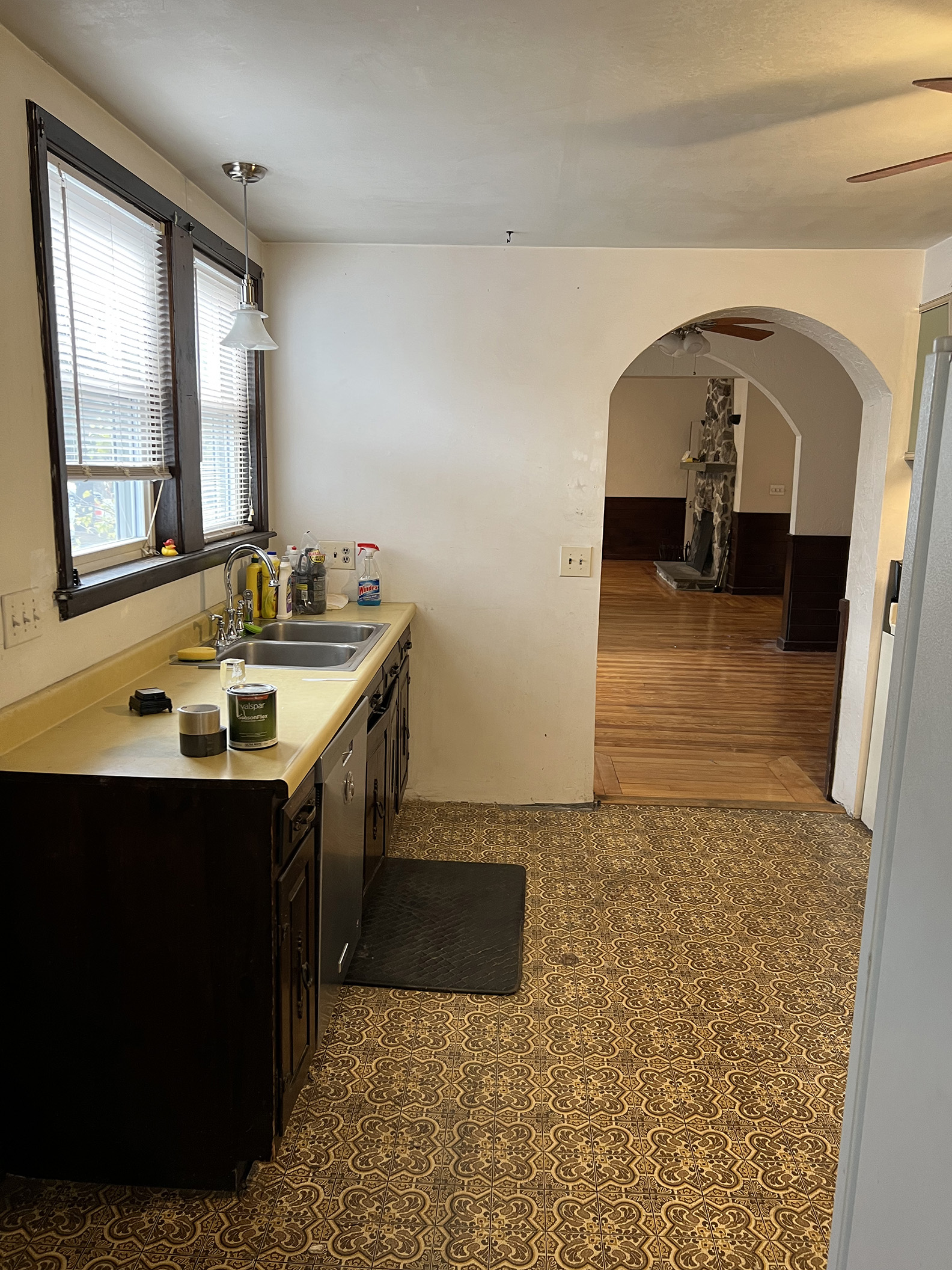 2 bed, 1 bath apartment for rent at 395 Lexington St Unit 1, Waltham — photo 5 of 22