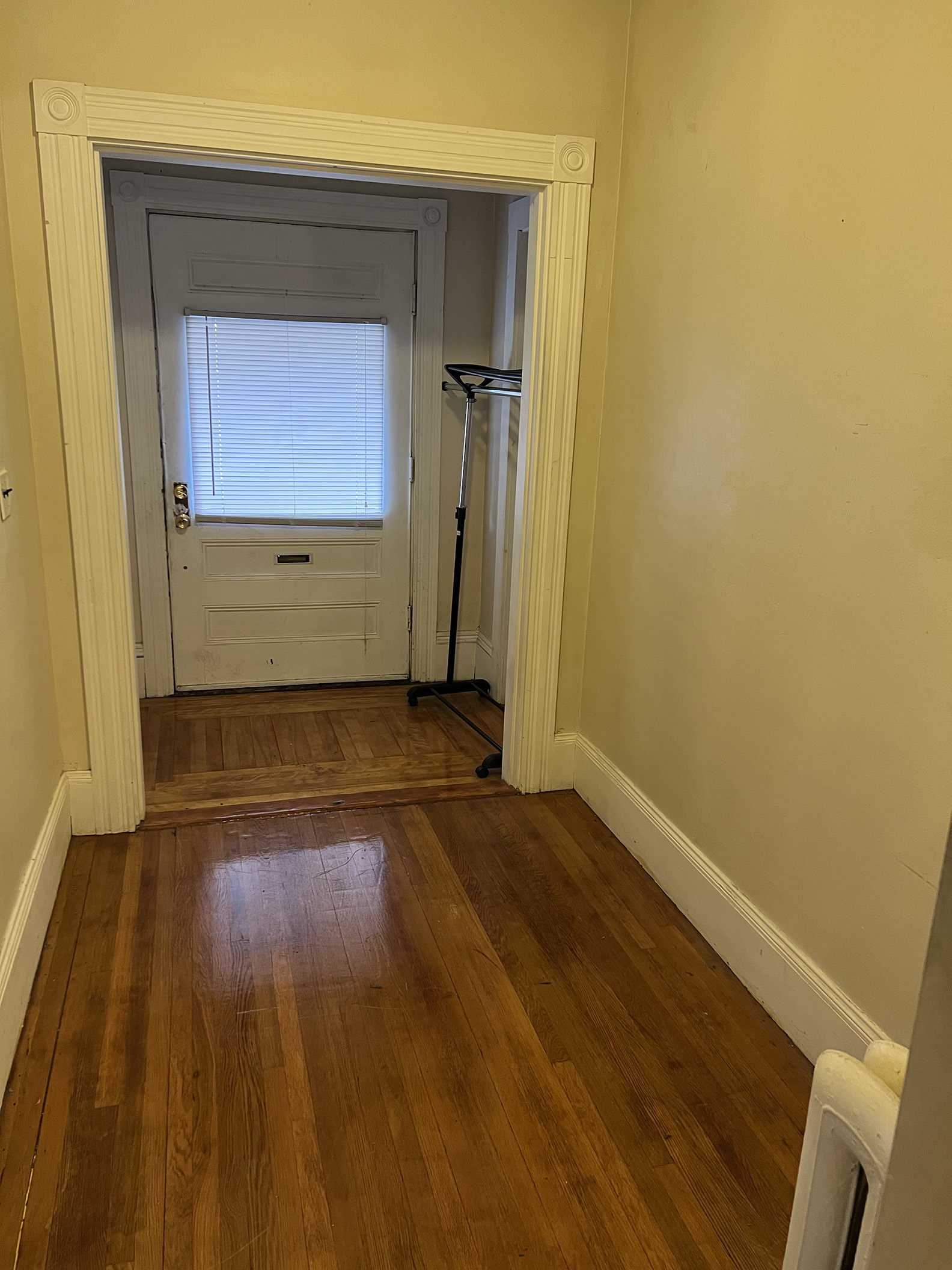 2 bed, 1 bath apartment for rent at 395 Lexington St Unit 1, Waltham — photo 15 of 22