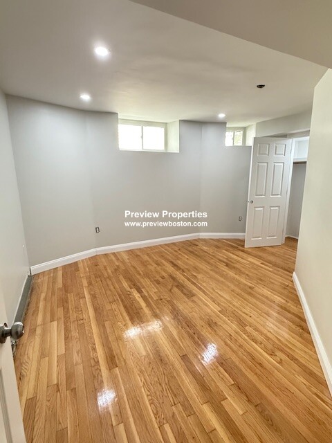 14 Quint Ave, Allston