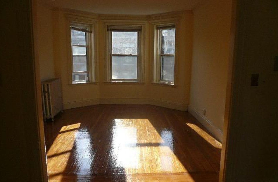 19 Queensberry St, Fenway