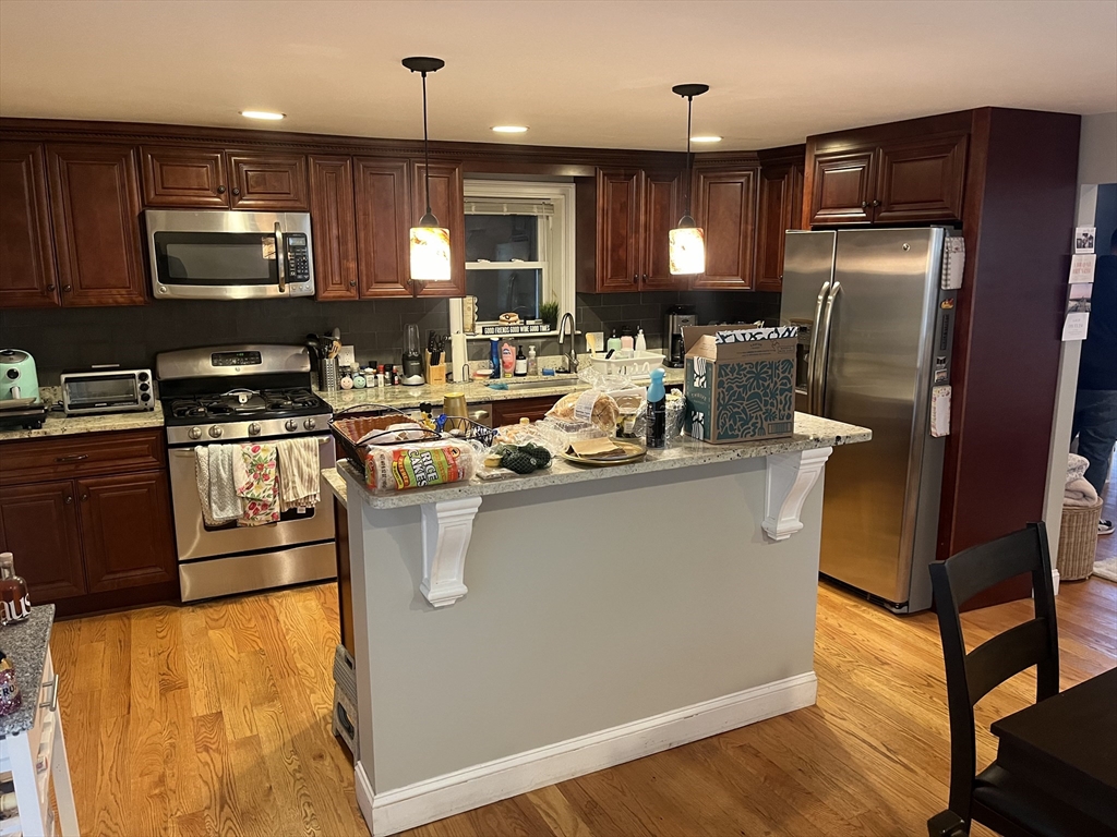 219 Bolton St, South Boston