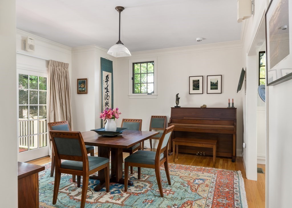 37 Mount Vernon, Neighborhood Nine