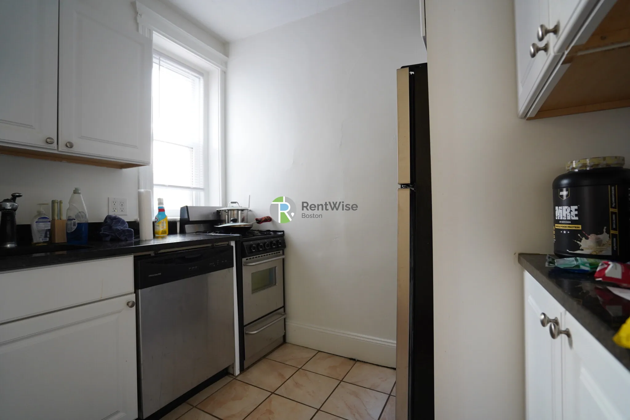 82 Brainerd Rd, Allston