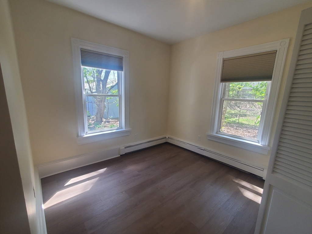 586 Freeport, Dorchester