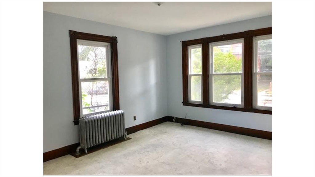 12 Raymond Ave, Somerville