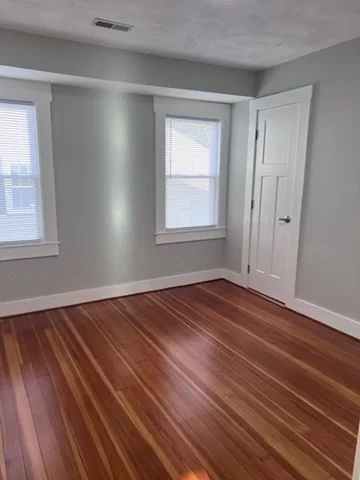 12 Park Pl, Arlington