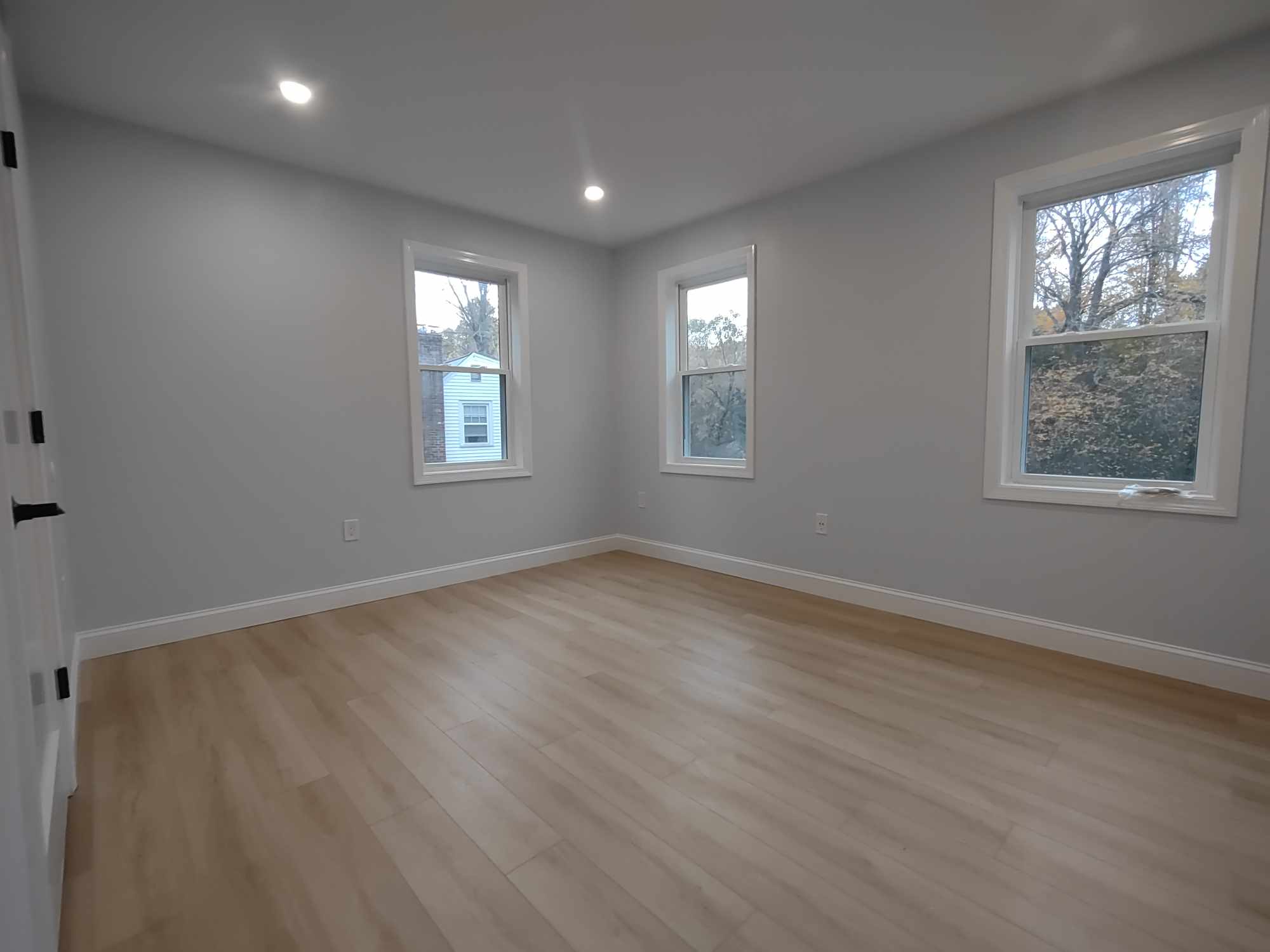 4 bed, 3 bath apartment for rent at 76 Lexington St Unit Na, Burlington — photo 15 of 16