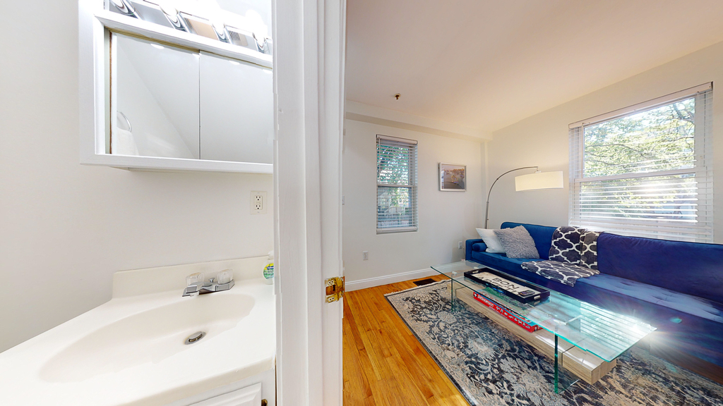 23 Jay St, Riverside