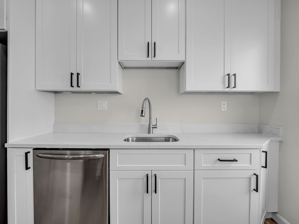 12 Alpine St, Worcester