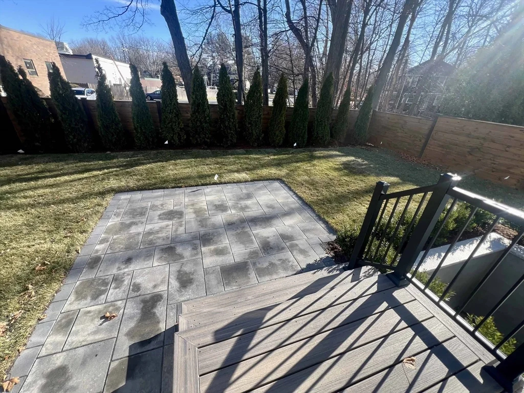 10 Webber Ave, Bedford