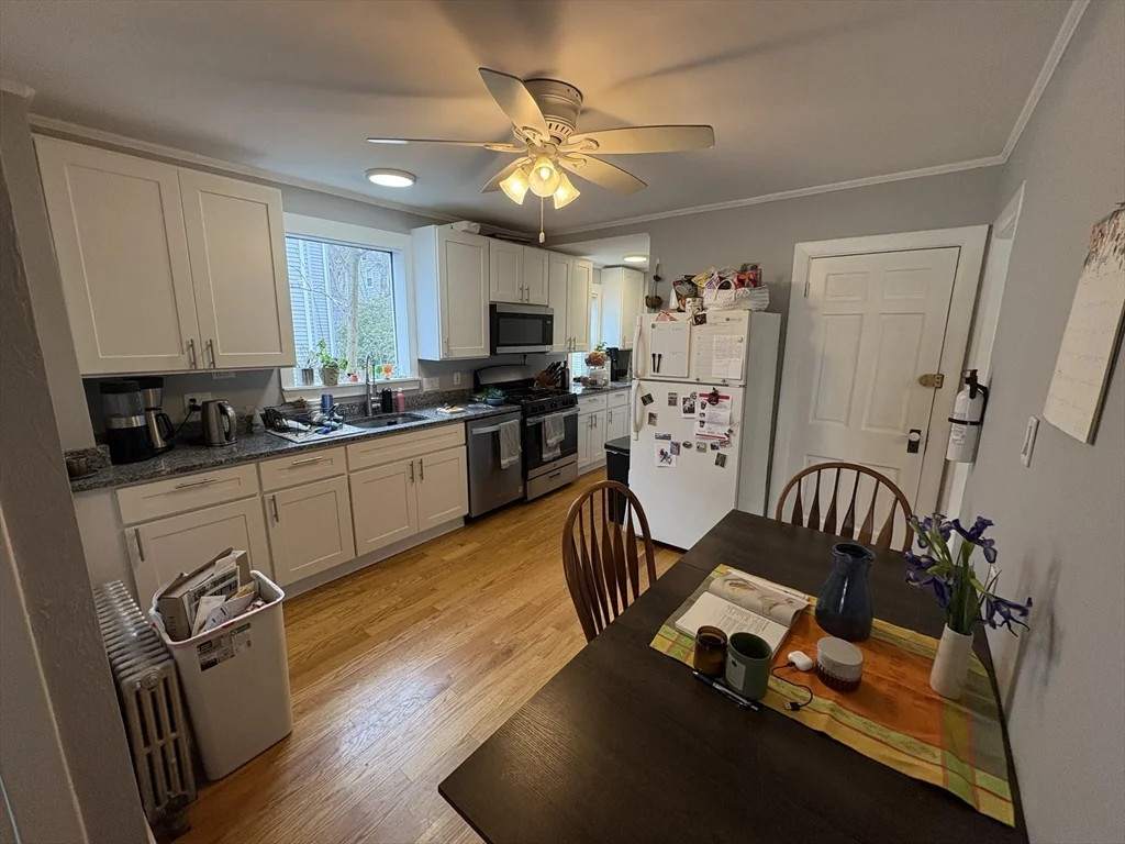 2 Willow Ter, Newton