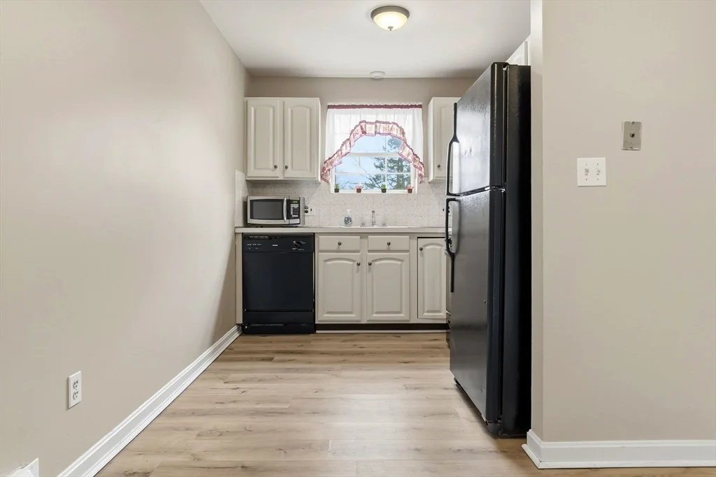 6 Venice St, Danvers