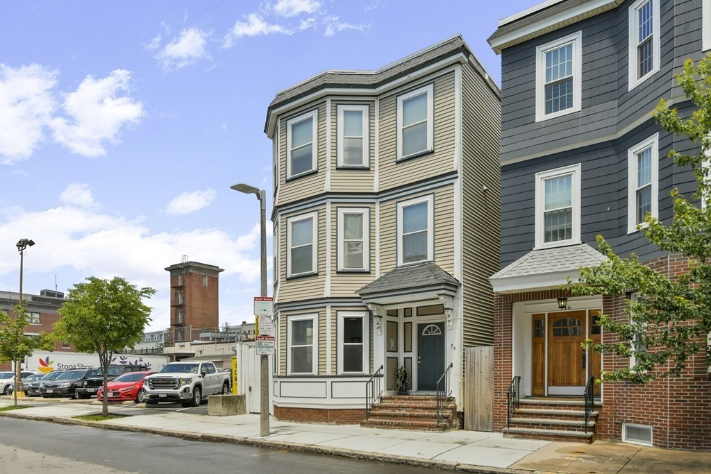 714 East 4th St, South Boston