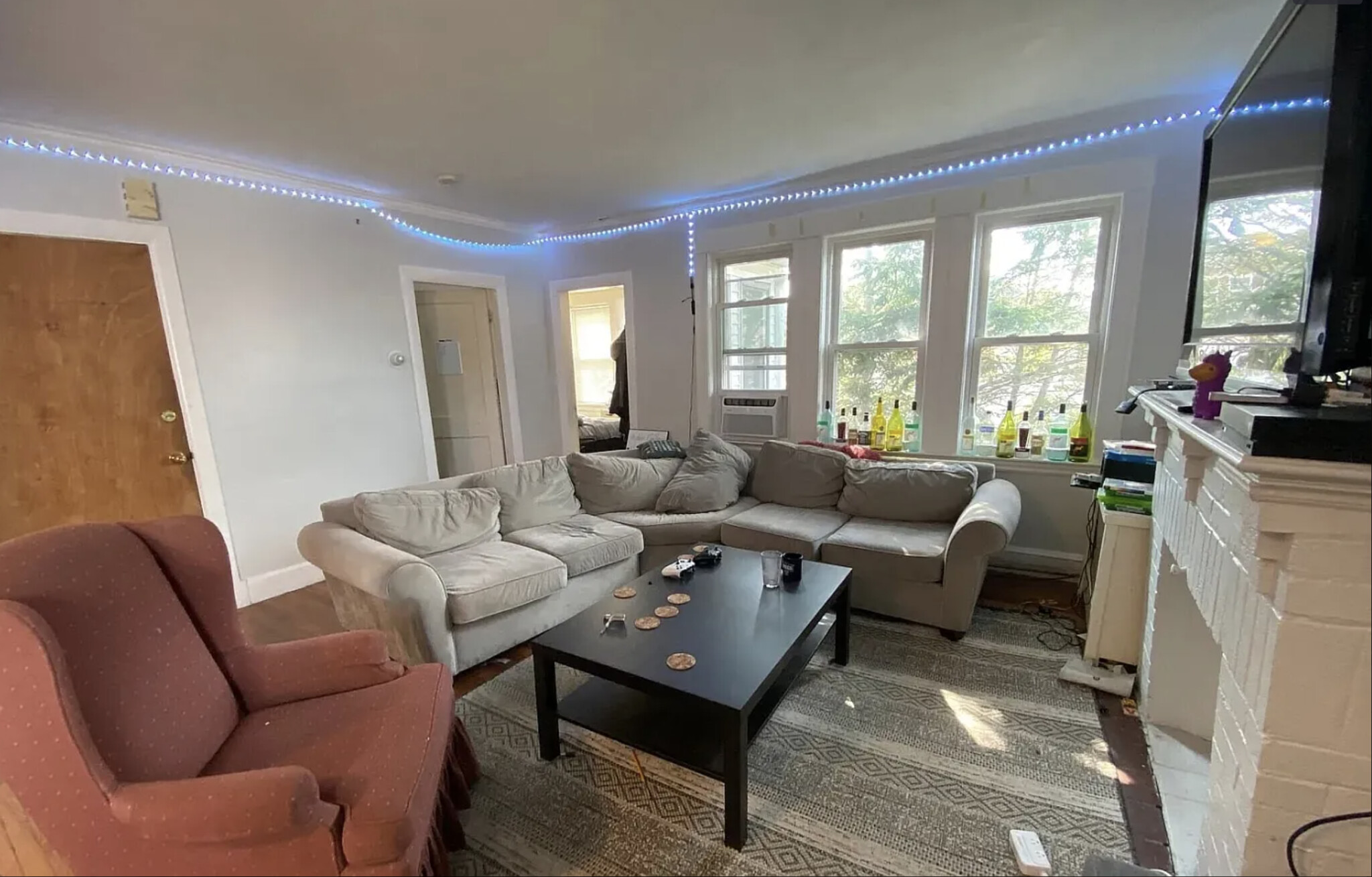 289 Foster, Brighton