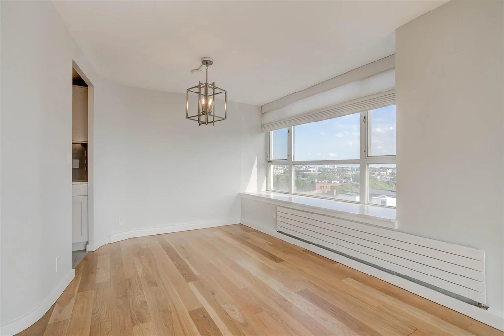 60 Babcock St, Coolidge Corner
