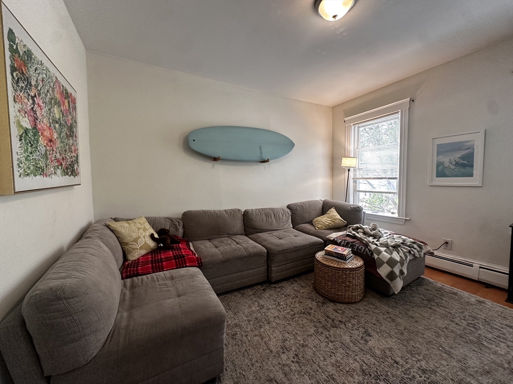 231 Charles St, East Cambridge