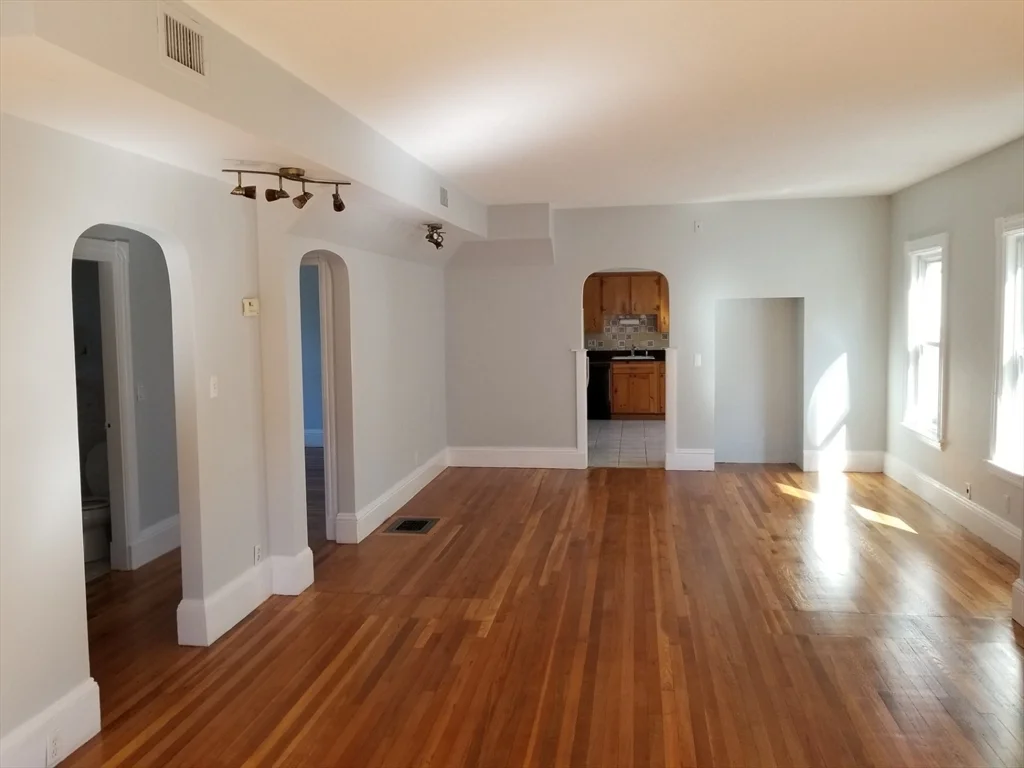 341 Summer St, Davis Square