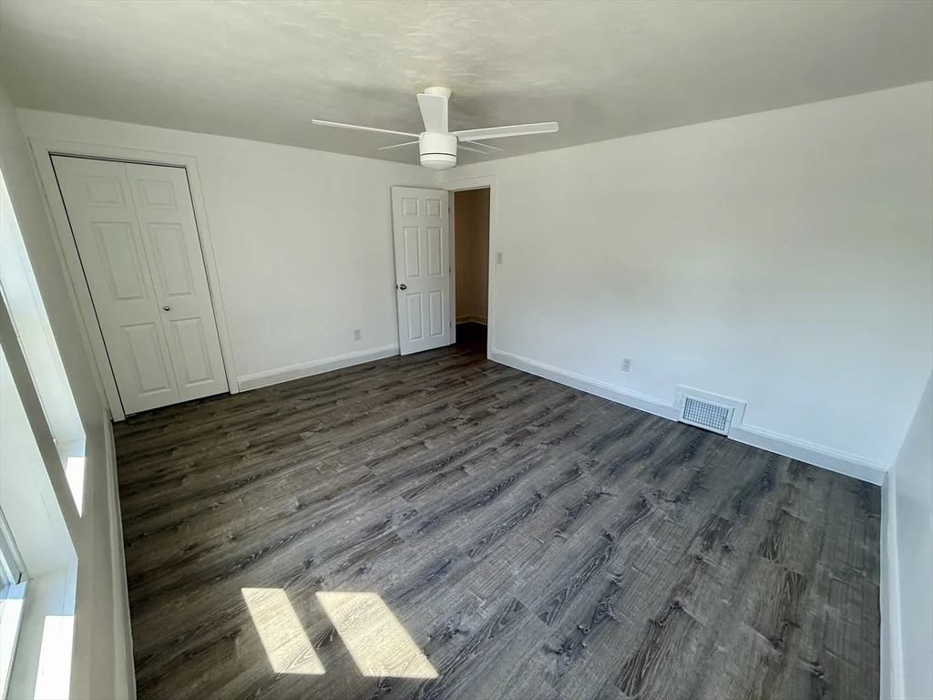 487 Mill St, Worcester