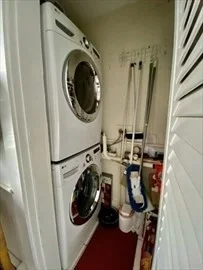 314 Conant Rd, Weston