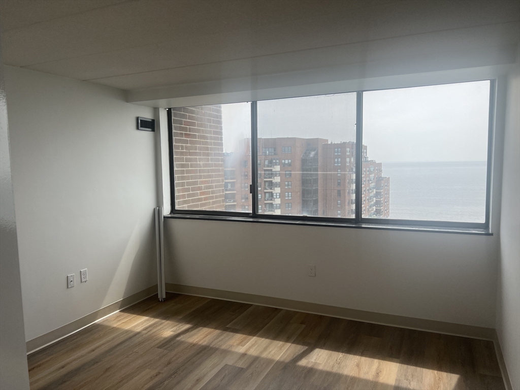 1 Pond St Fort Heath, Winthrop