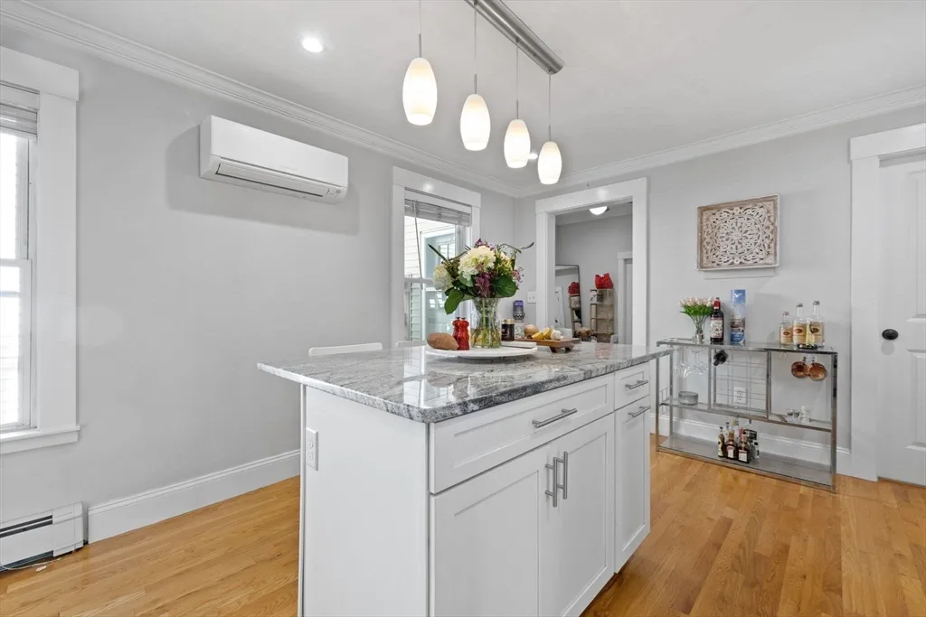 73 G St, South Boston