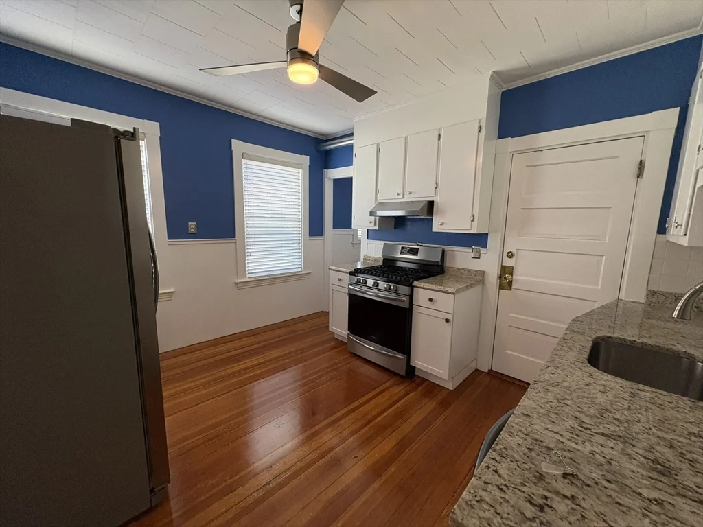 62 Ibbetson St, Davis Square