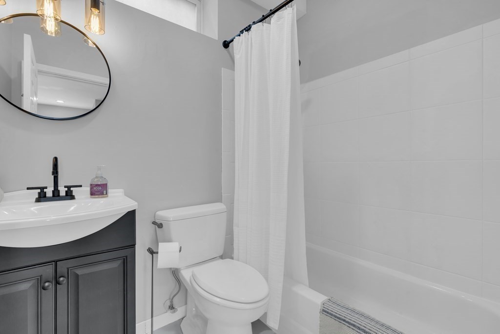 269 Bolton St, South Boston