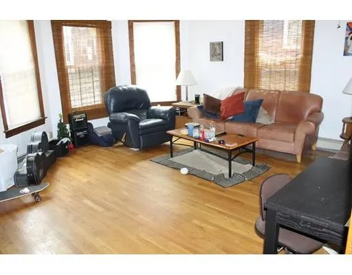 5 Oswald St, Mission Hill