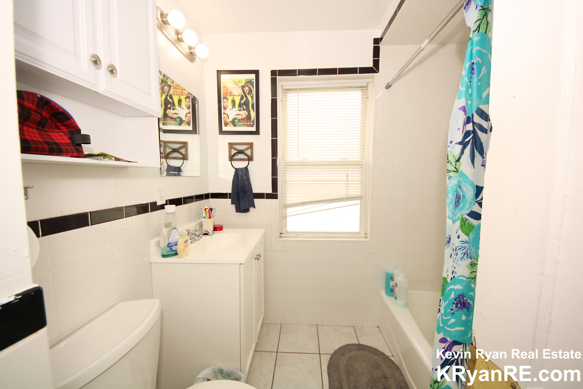 11 Breck Ave, Oak Square