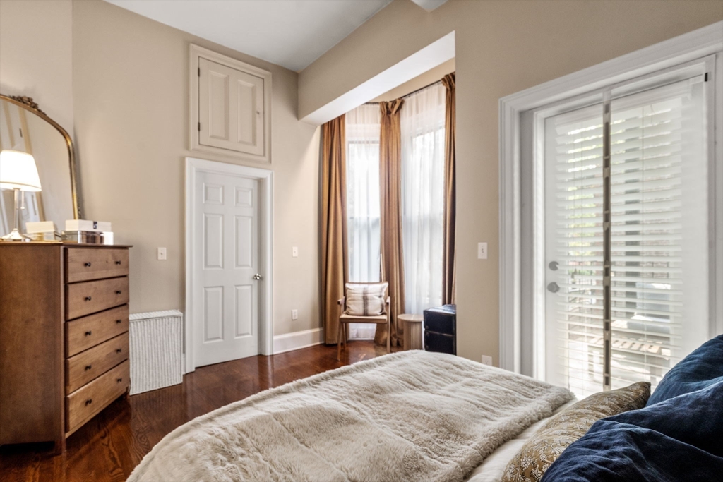 496 Columbus Ave, South End