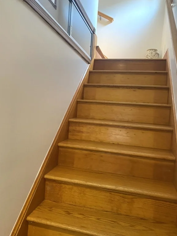 124 Gardiner Rd, Quincy