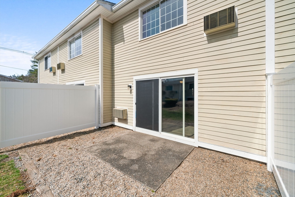 741 Washington St, Easton