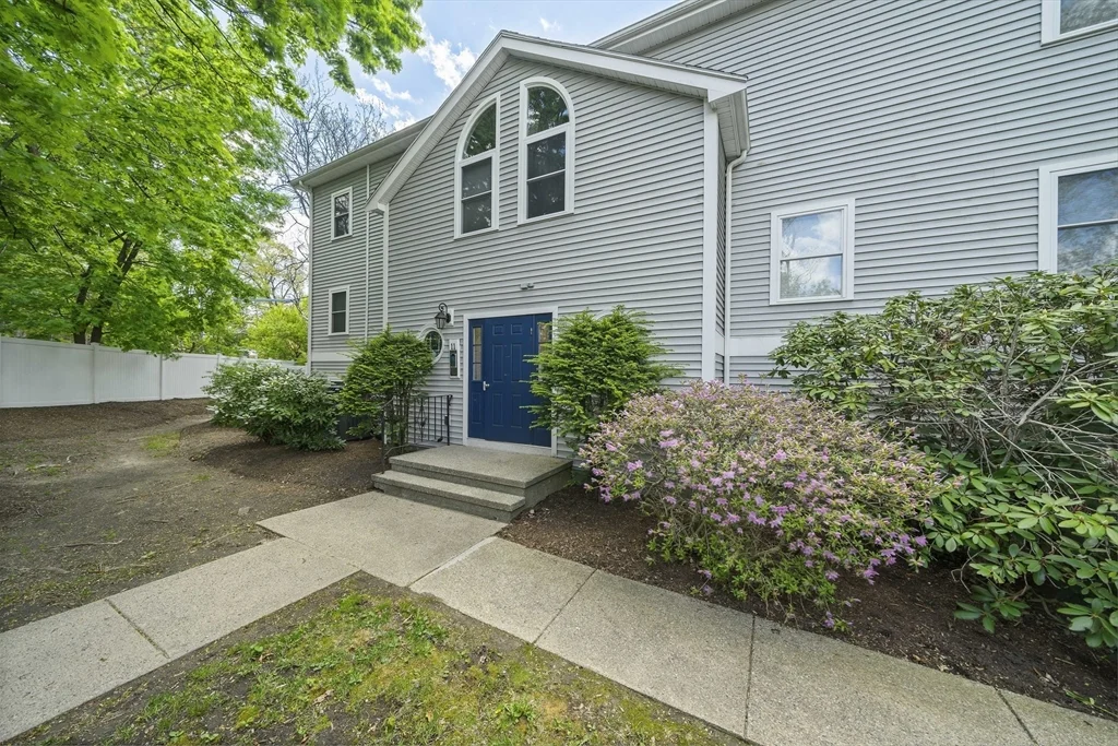 11 Marion St, Roslindale