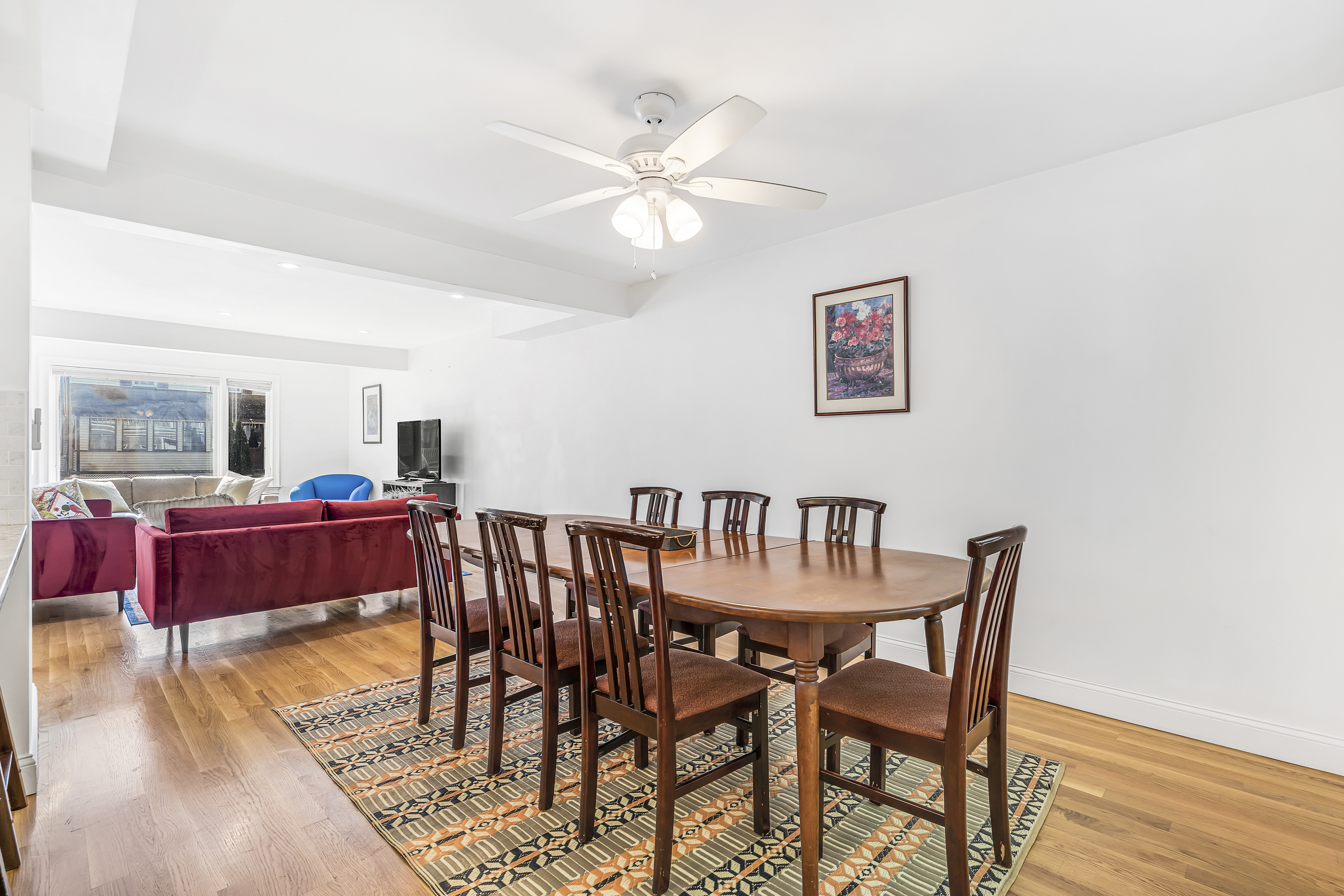4 bed, 2.5 bath apartment for rent at 12 Bradbury St Unit 12, Allston — photo 8 of 30