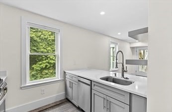 56 Spring St, Cohasset