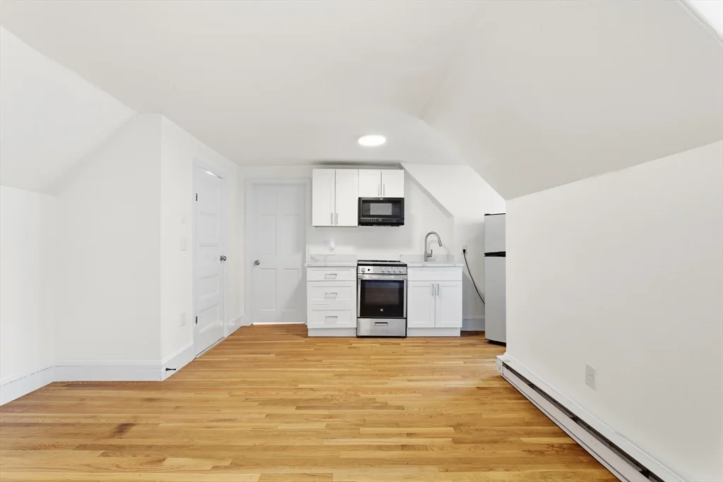 70 Bellevue St, Dorchester