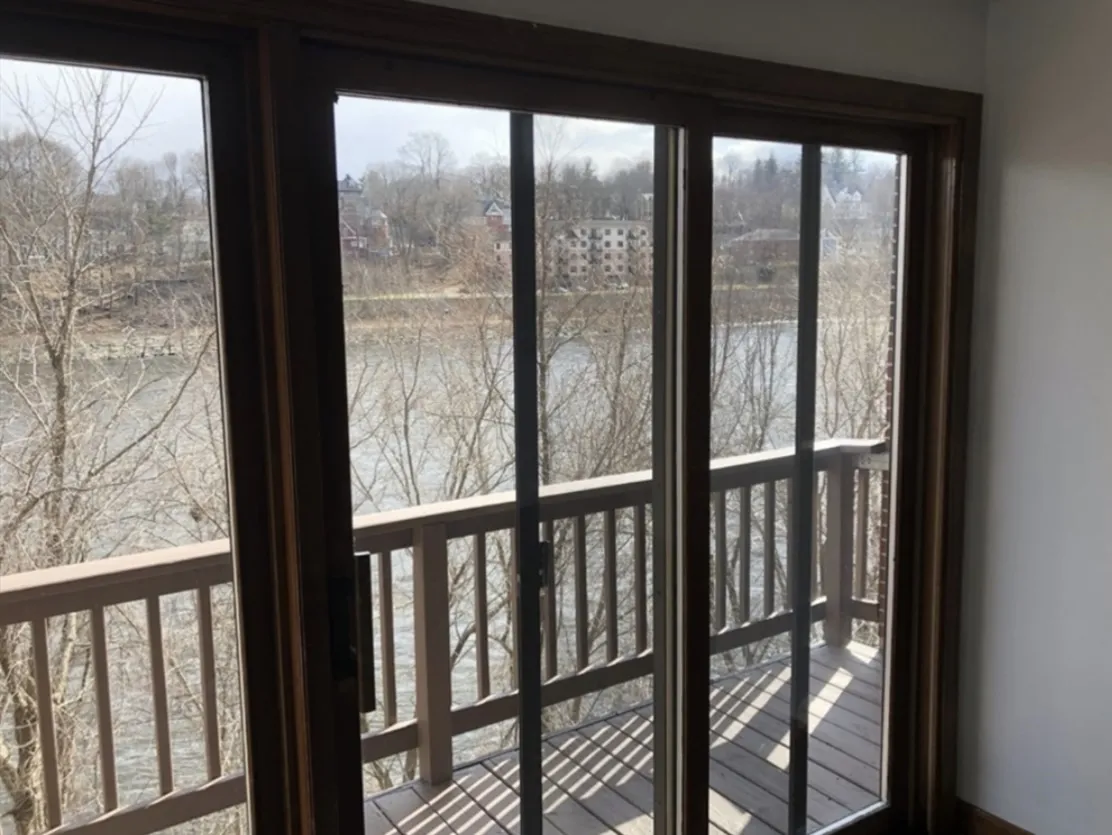 333 First Street Boulevard, Centralville