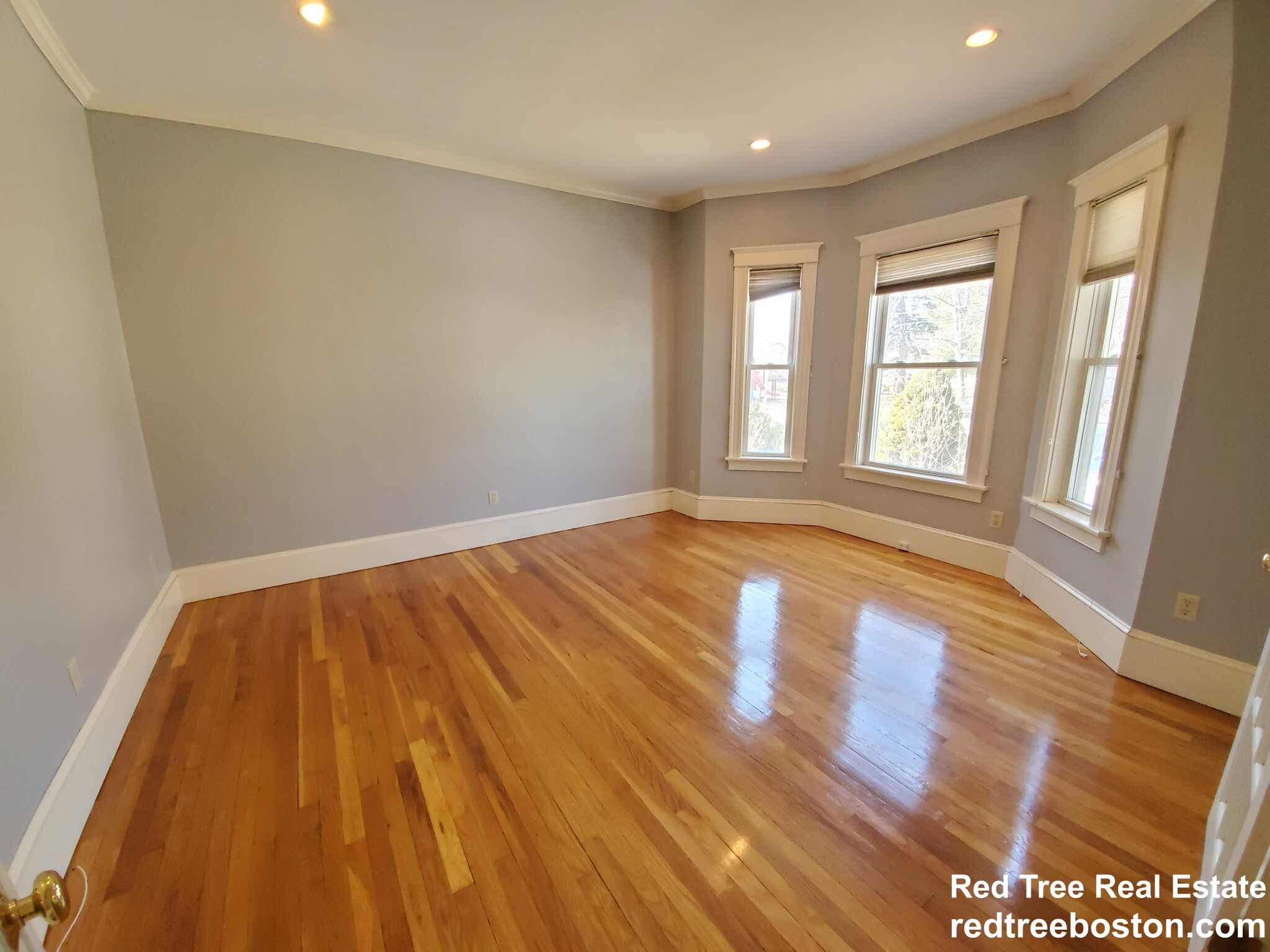 47 Logan Ave, Medford