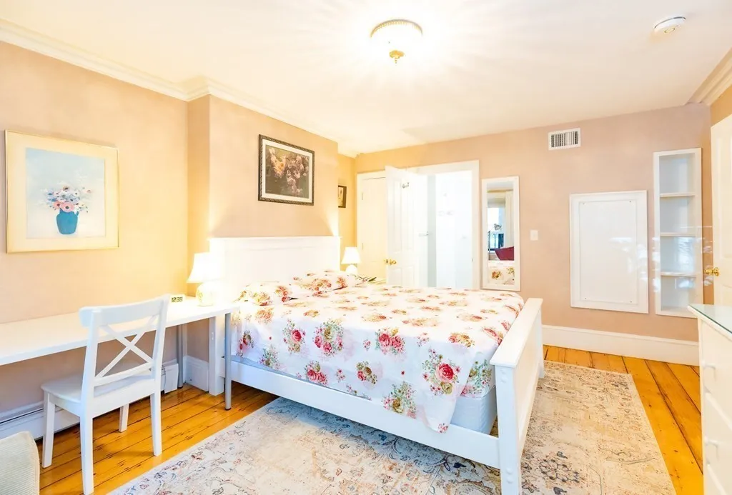 21 East Concord St, South End