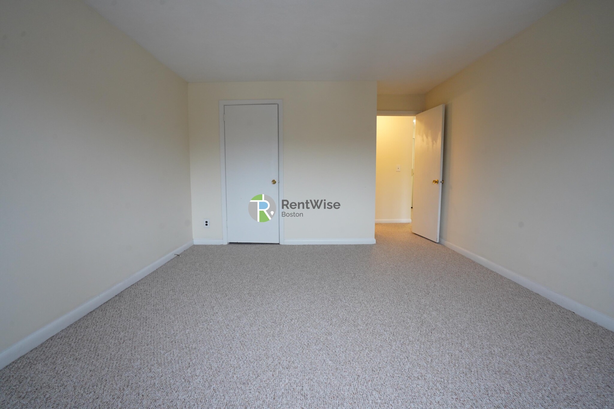 245 Main St, Watertown