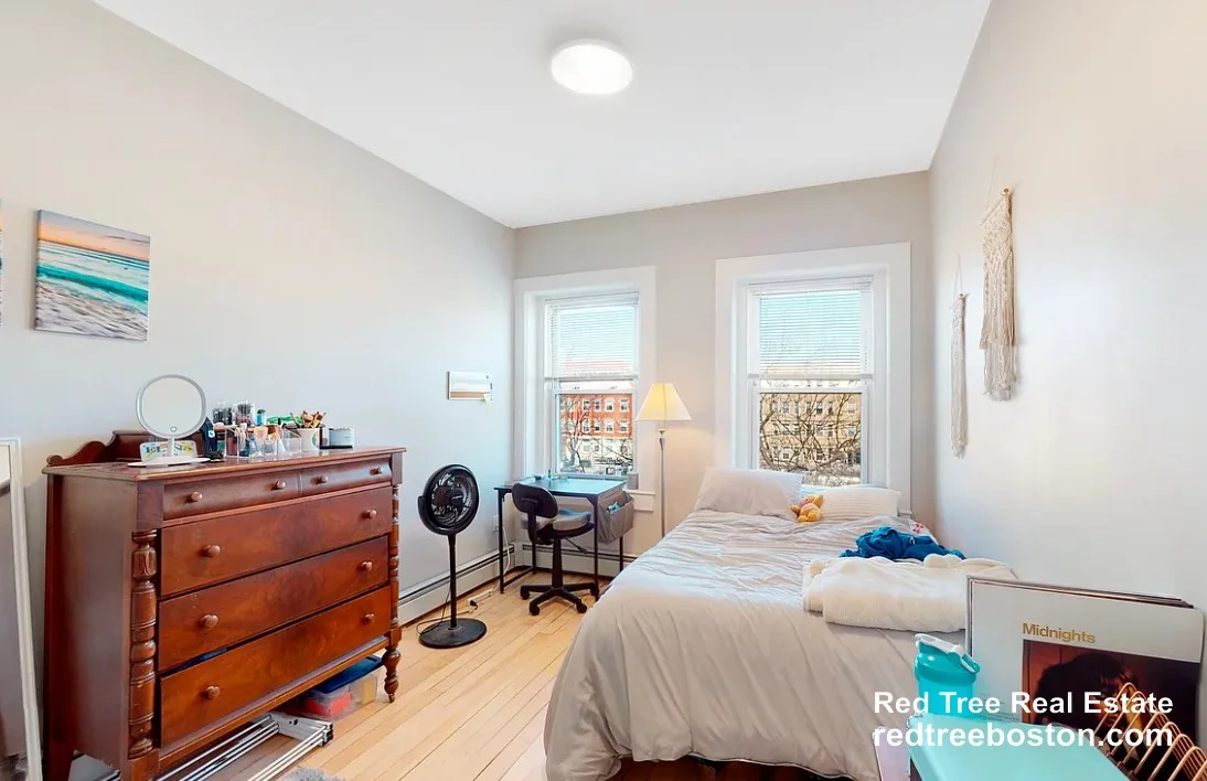 1284 Commonwealth Ave, Allston