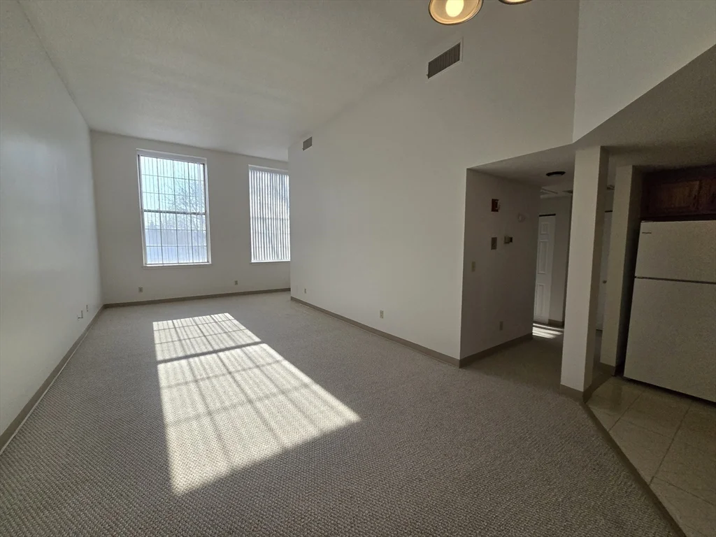 130 Beach St, Quincy