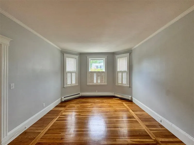 136 Sharon St, West Medford