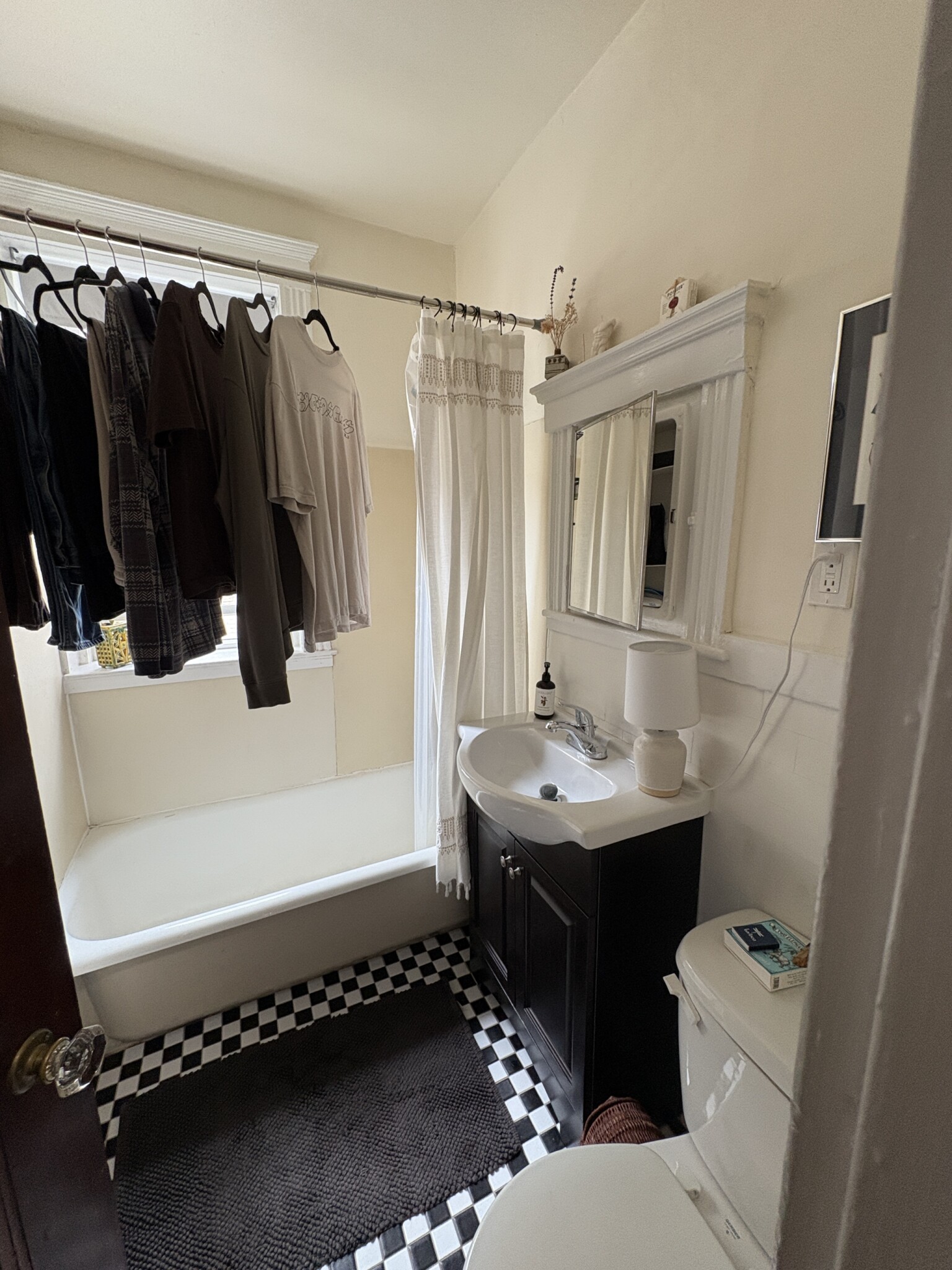 1940 Commonwealth Ave, Brighton