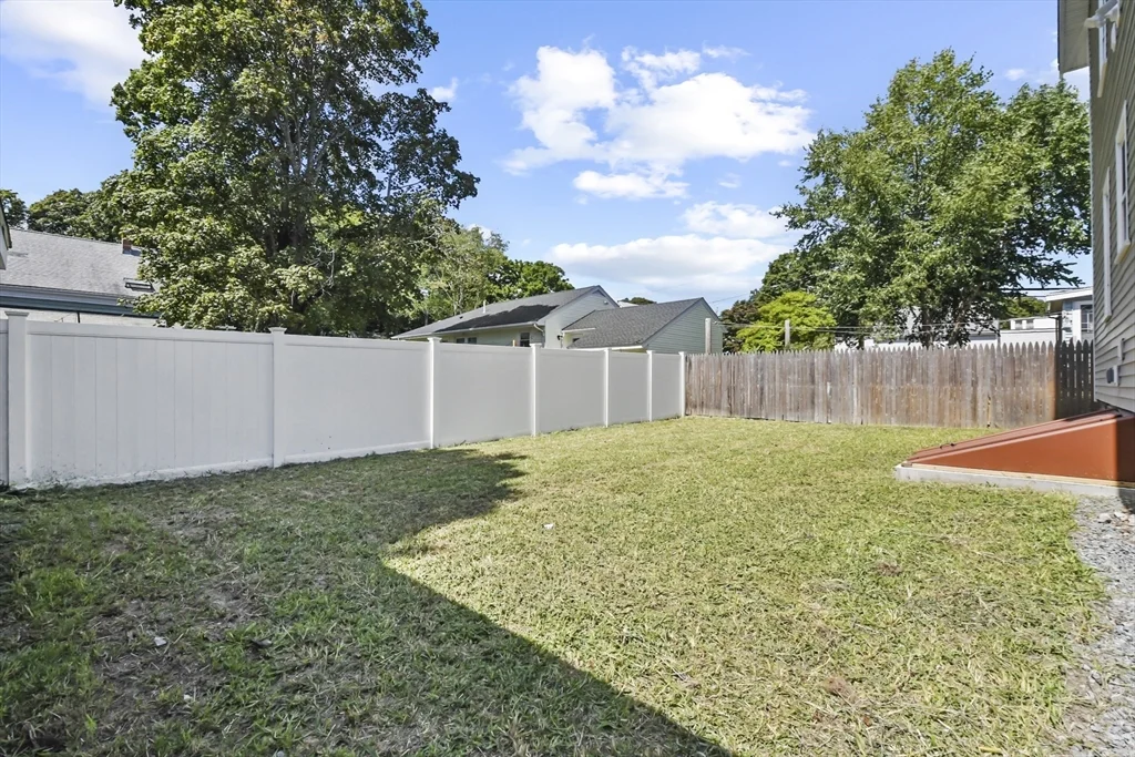 10 Cain Ave, Weymouth