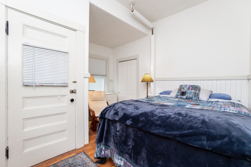 101 Central Ave, Newtonville